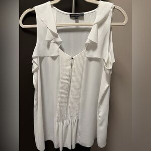 Banana Republic White Ruffle Sleeveless Blouse – Size L EUC